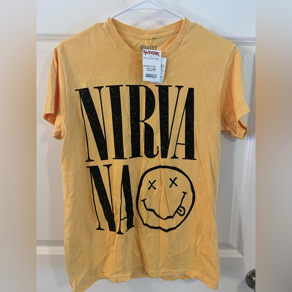 Small yellow Nirvanna Tshirt NWT